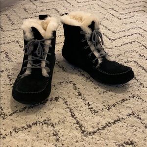 UGG Chickaree Slipper Booties, Black, size 8